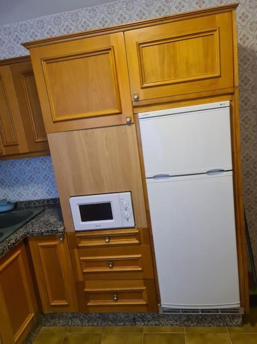 Perforaciones Y Rozas Fernandez Suarez Sl Apartman León Kültér fotó