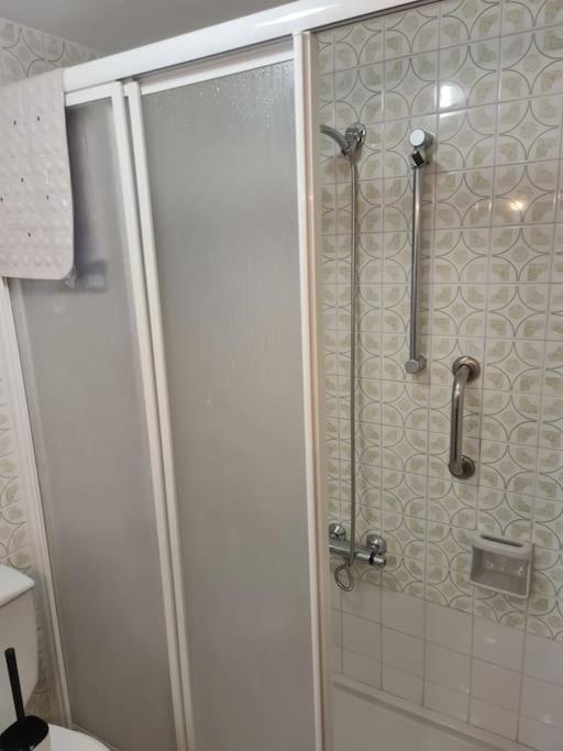 Perforaciones Y Rozas Fernandez Suarez Sl Apartman León Kültér fotó